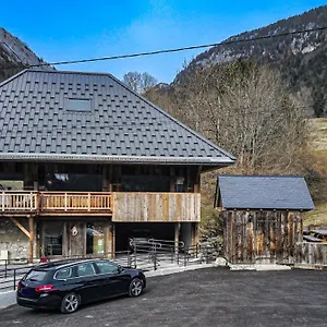 La Grange Au Ruisseau Hébergement de vacances