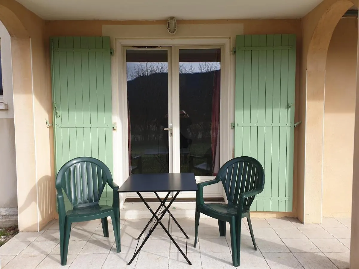 Studio Montbrun Les Bains Апартаменты Монбрен-ле-Бен
